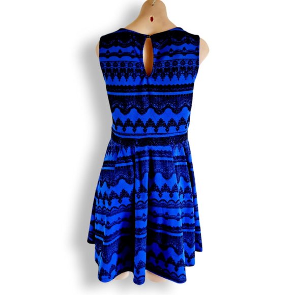 Chicaboom, black + blue, fit + flare, high neck, sleeveless, short dress - Picture 4 of 9